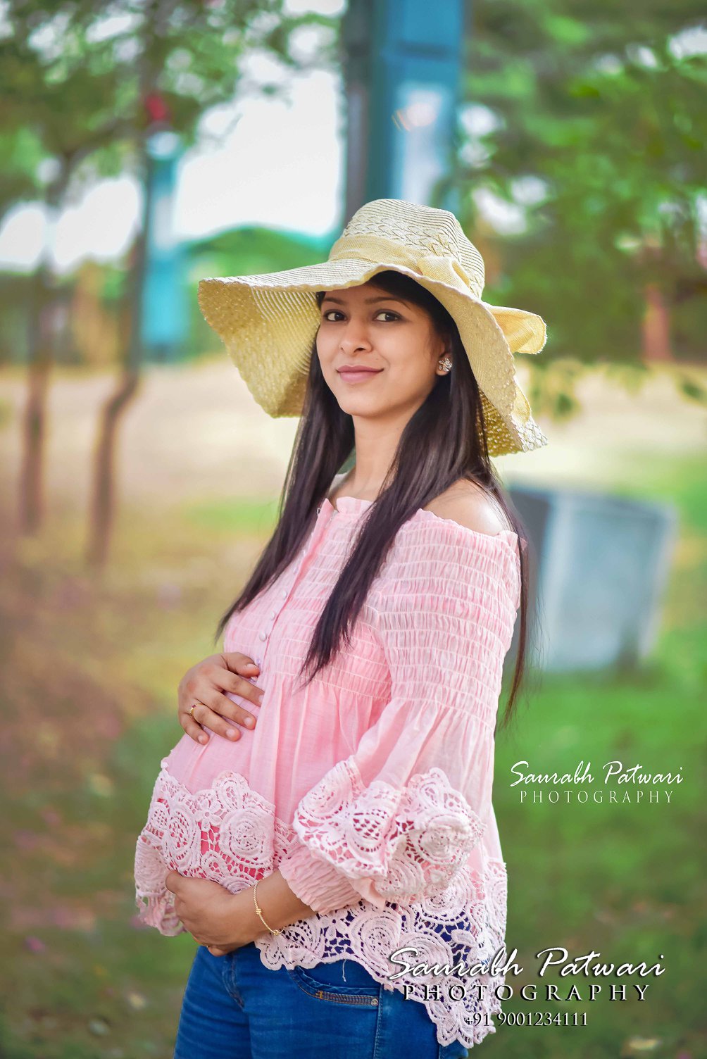 MATERNITY PHOTO SHOOT IN UDAIPUR